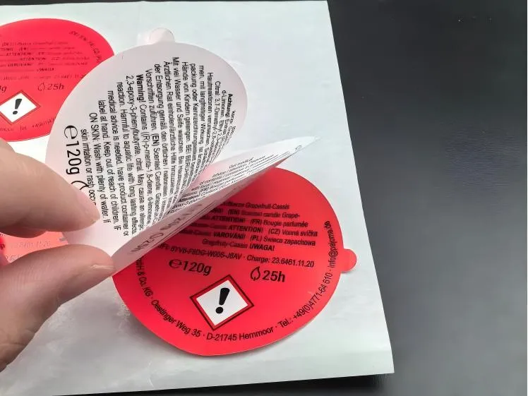 Polnischer Kunde bestellt Verpackung und Versand mit mehrschichtigen Etiketten