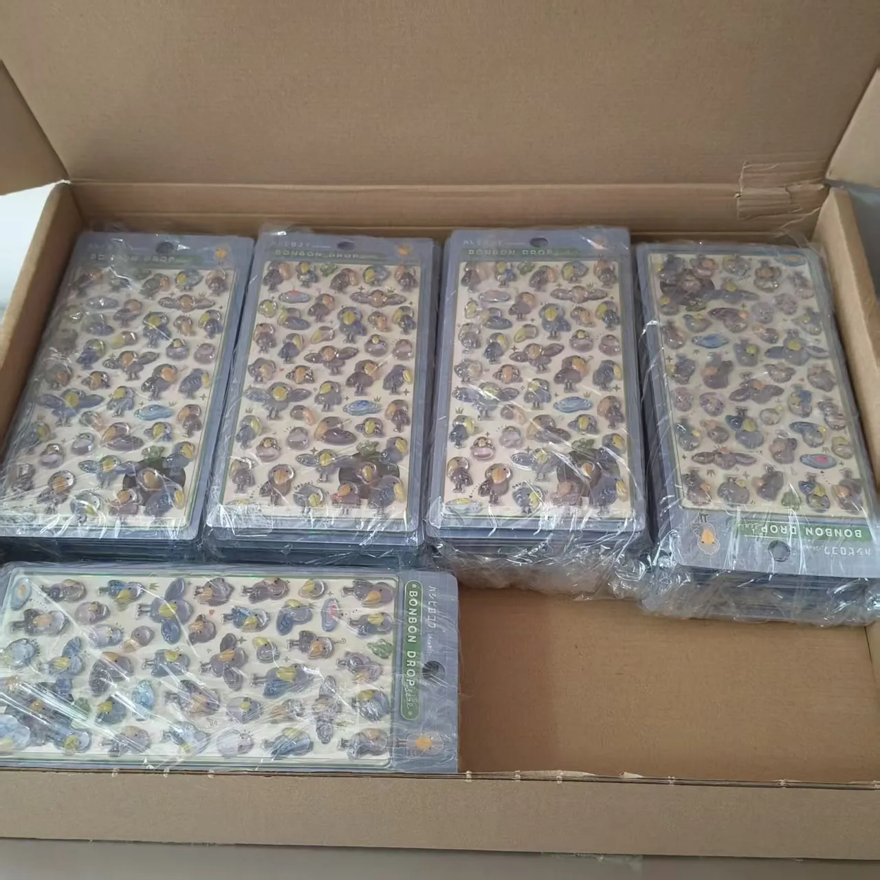 Ihre geprägten Aufkleber für Kinder stehen kurz vor dem Versand!