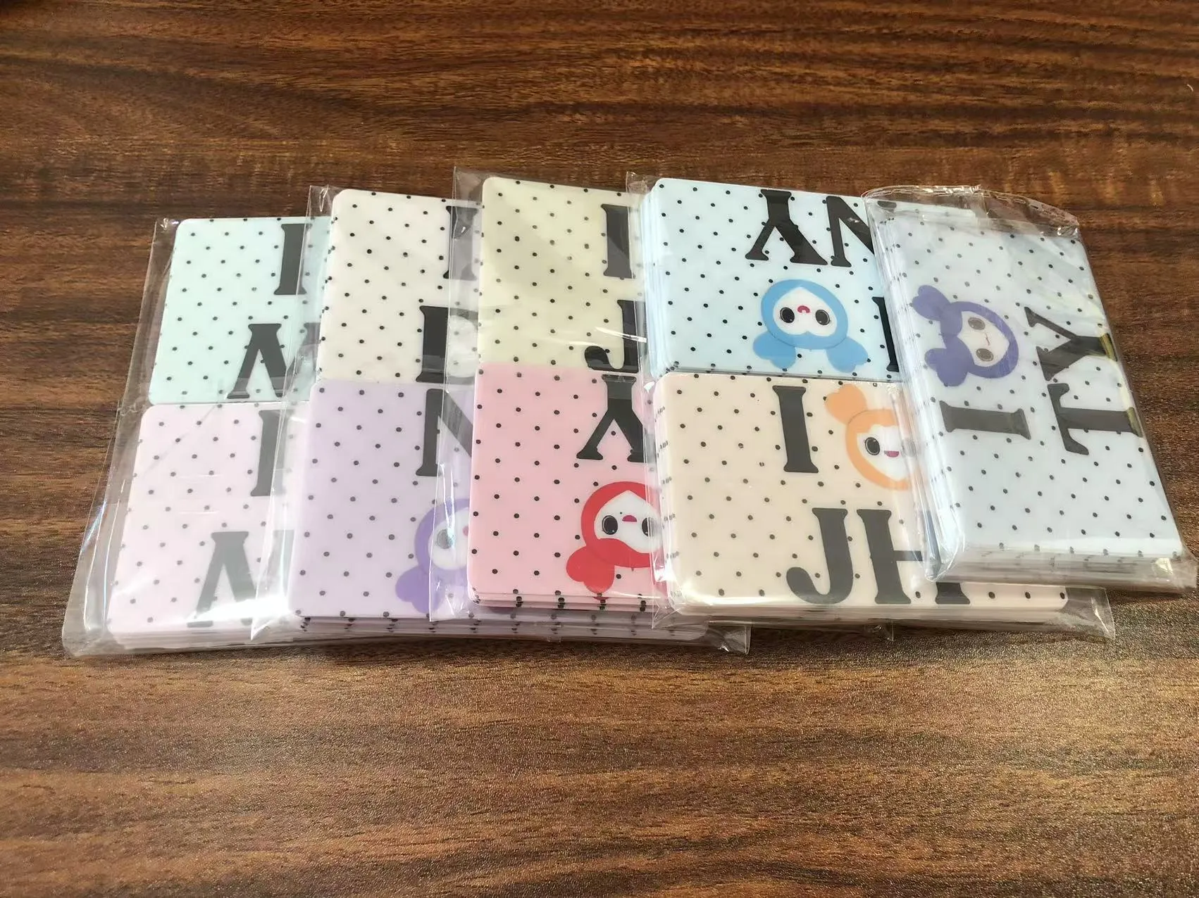 JOJO Pack versendet Kreditkartenaufkleber an US-Kunden