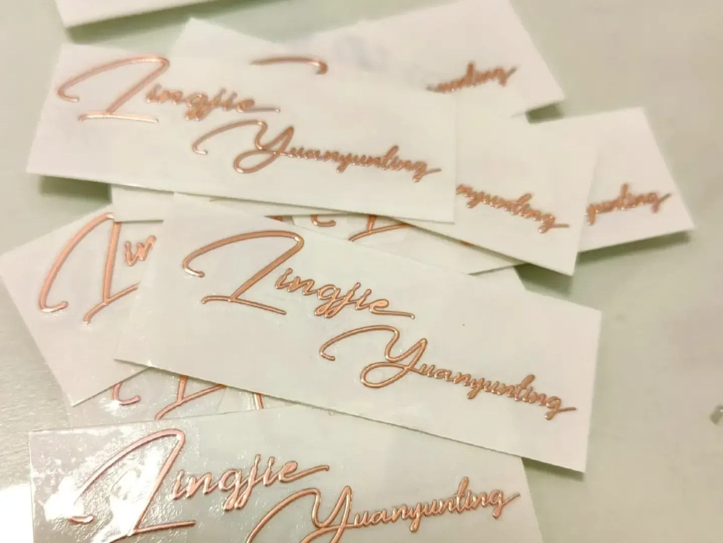 Sind Transferaufkleber entfernbar?